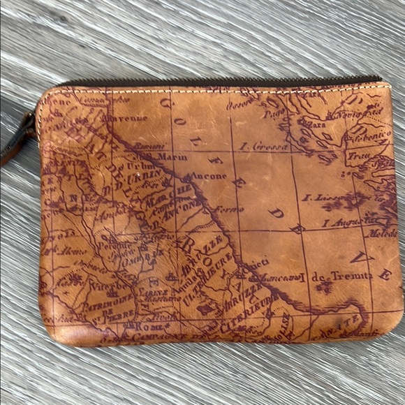 Patricia Nash Brown Map Print Wristlet - Picture 4 of 6
